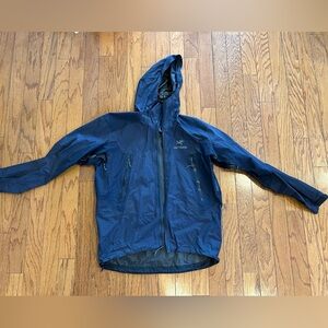 Arc’teryx jacket - midnight blue - size large